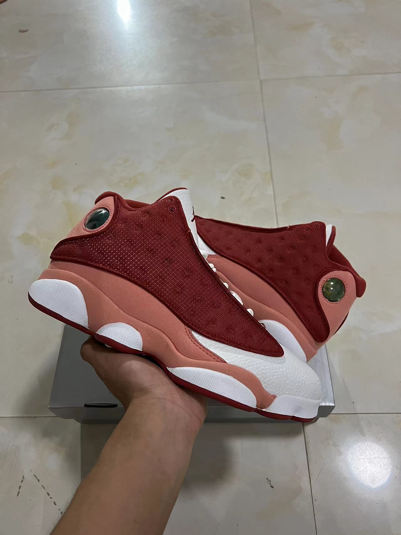 Air Jordan 13 “Dune Red”