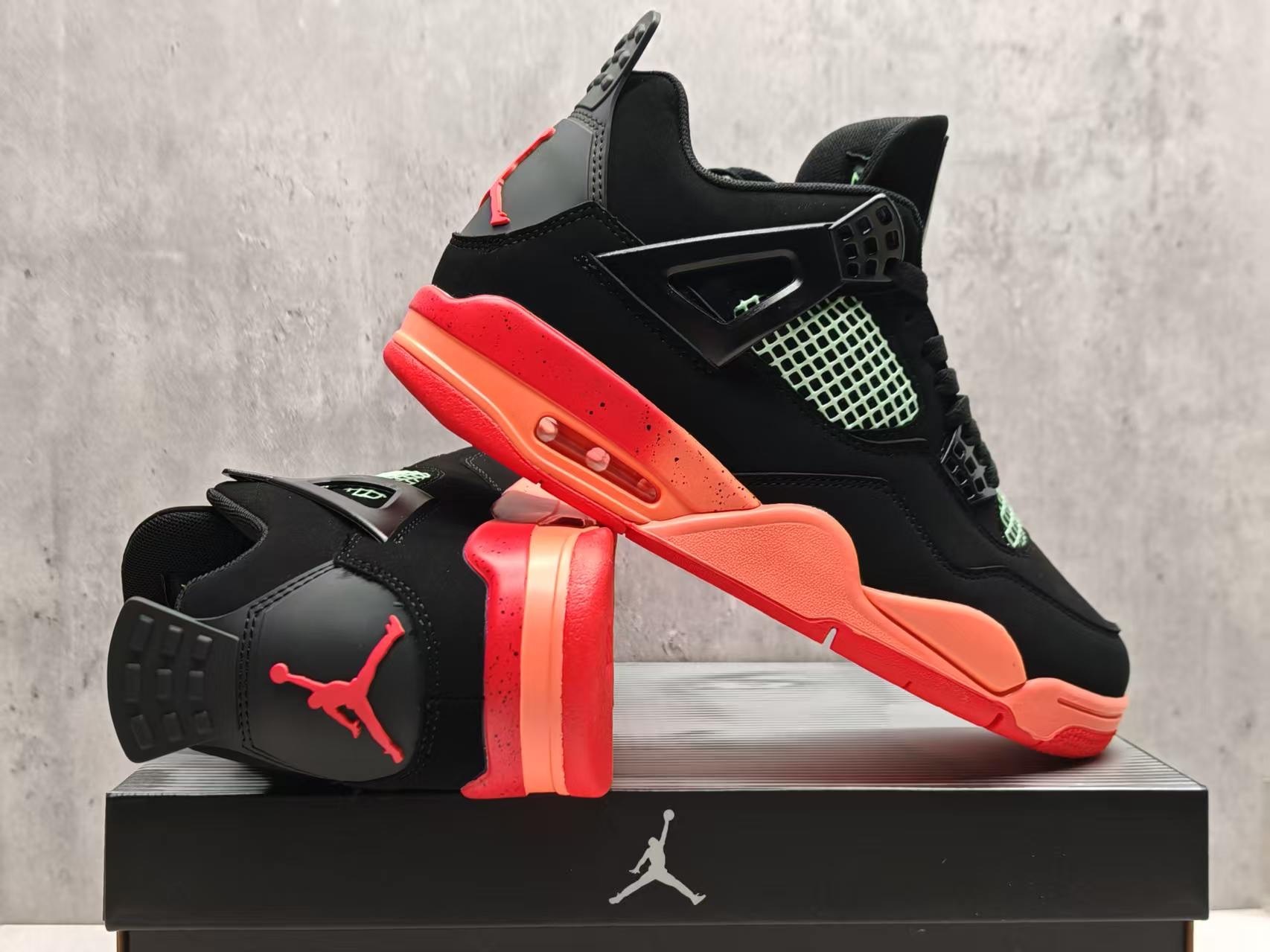 AJ4