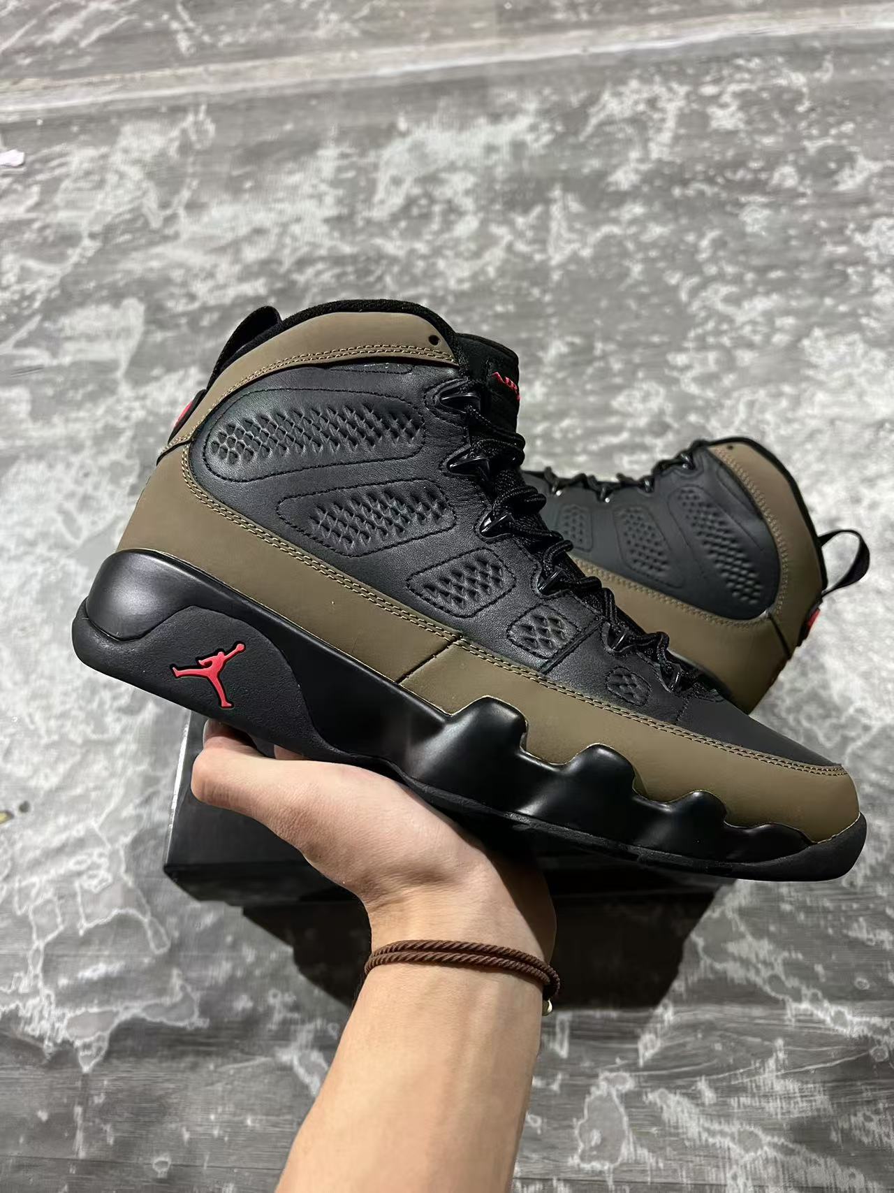 Air Jordan 9 RETRO "Olive"