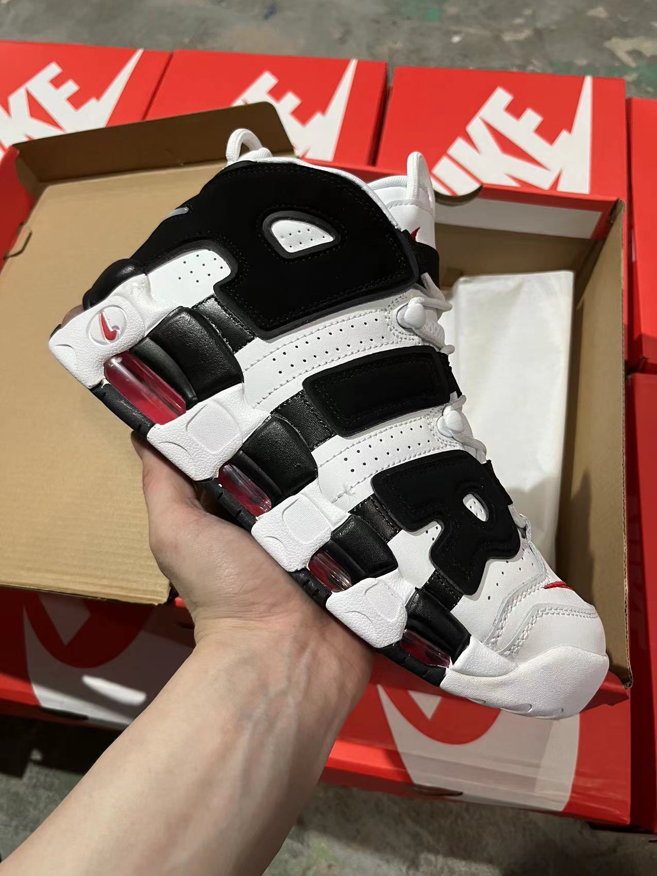 Nike Air MoreUptemp