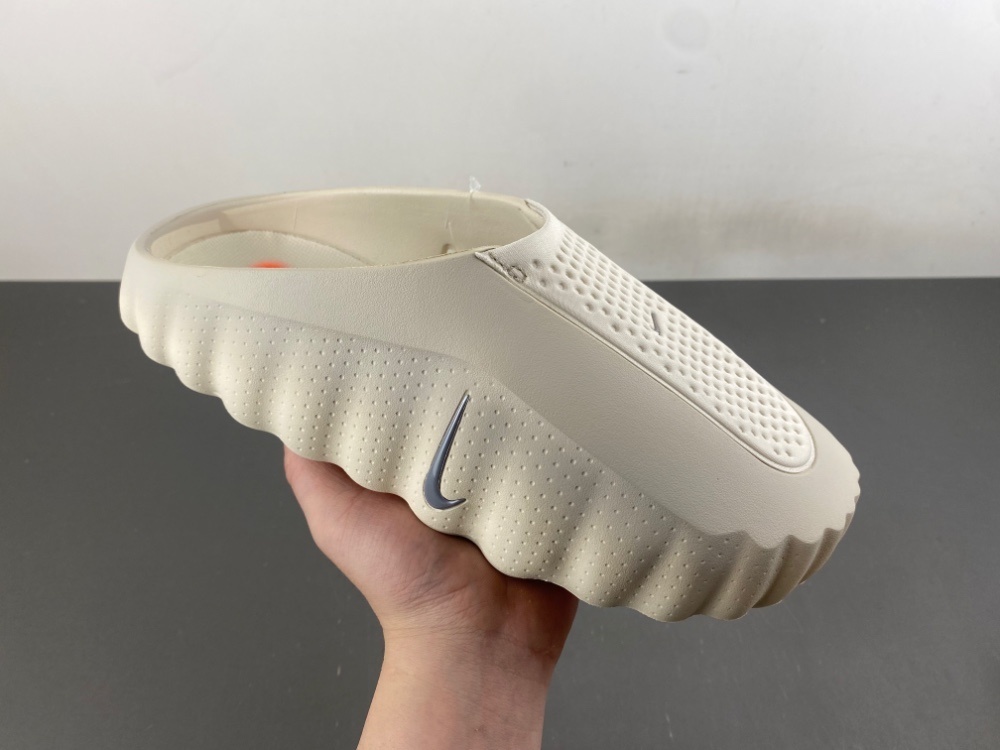 Nike Mind 001「Sail」