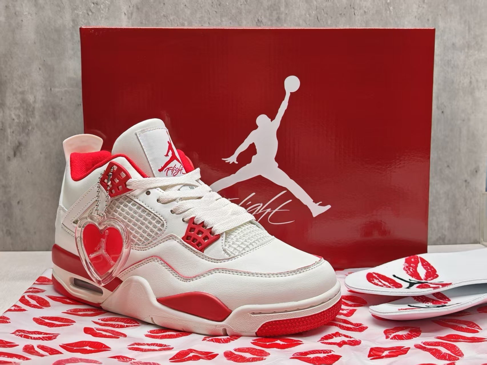 AJ4
