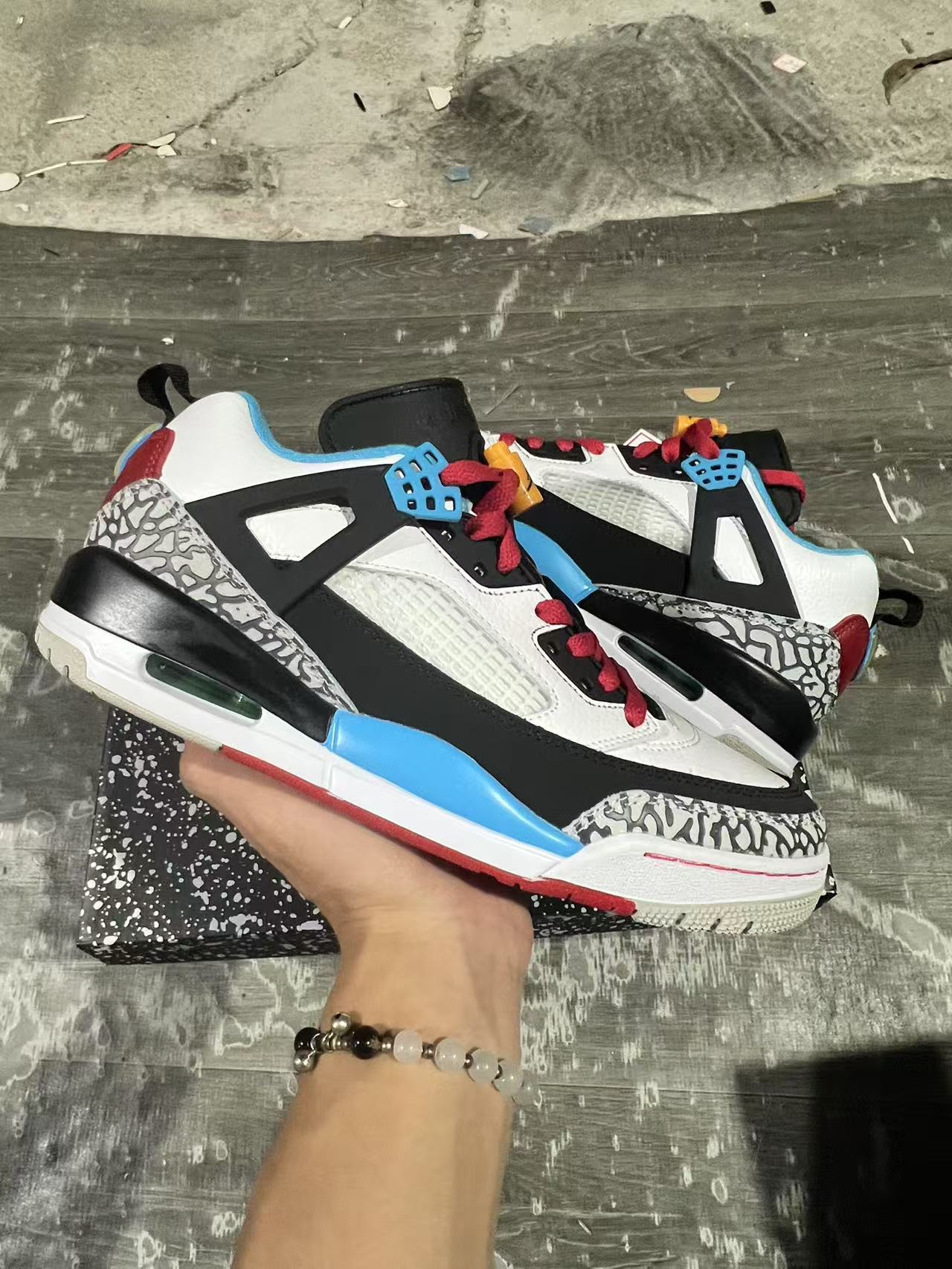 X2-Jordan Spizike Low “Obama”