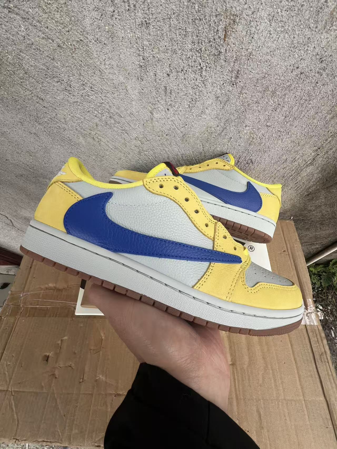 F1-Travis Scott x Air Jordan 1 Low OG Canary