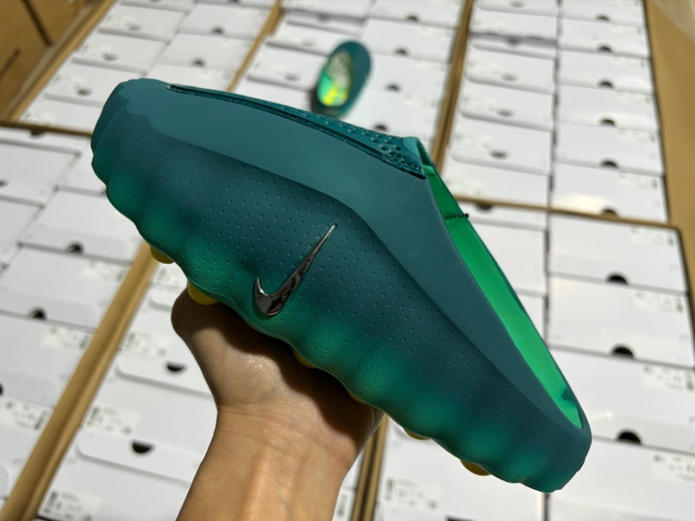 Nike Mind 001 'Team Red'