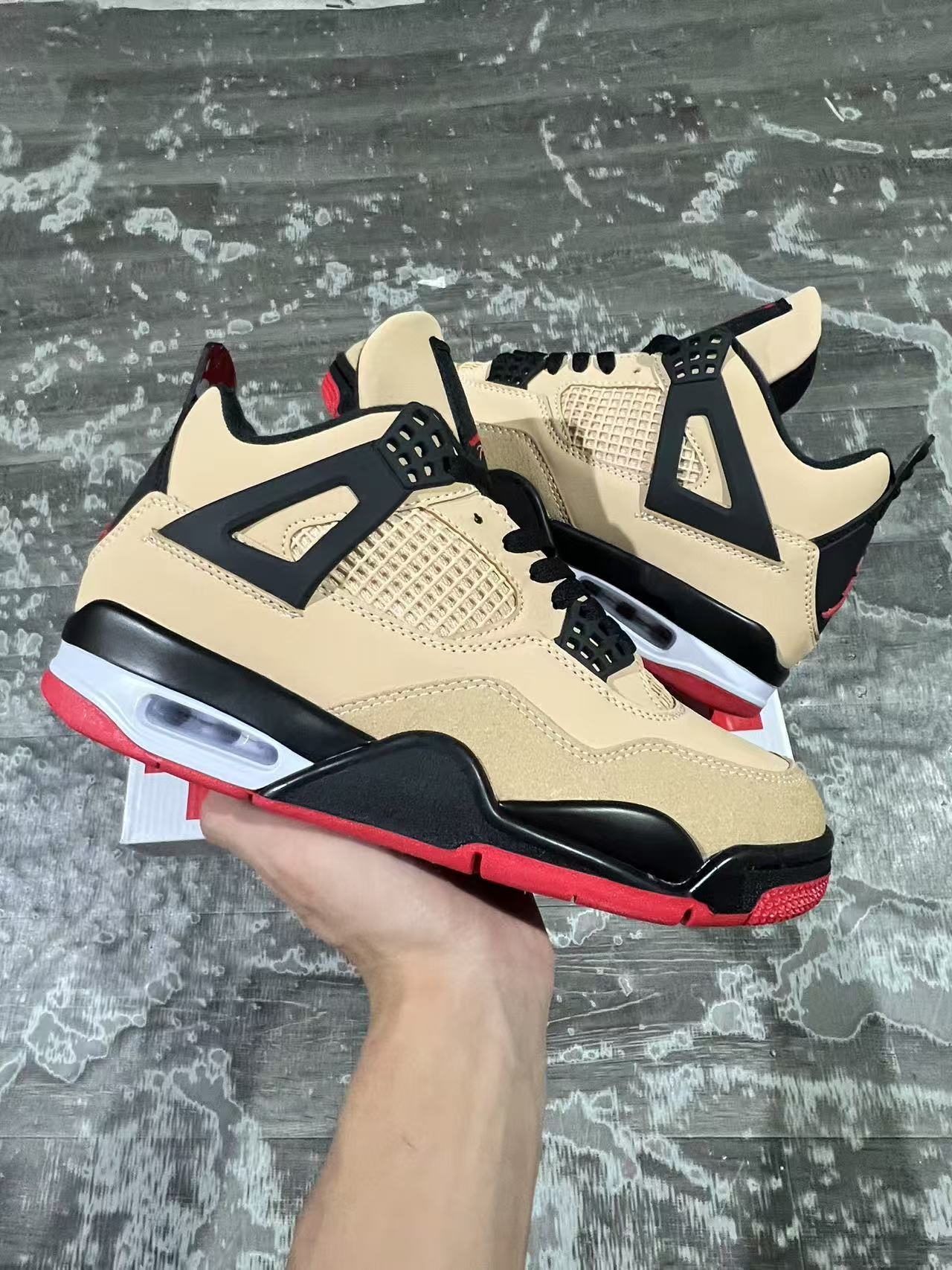 Air Jordan 4 RETRO (AJ)