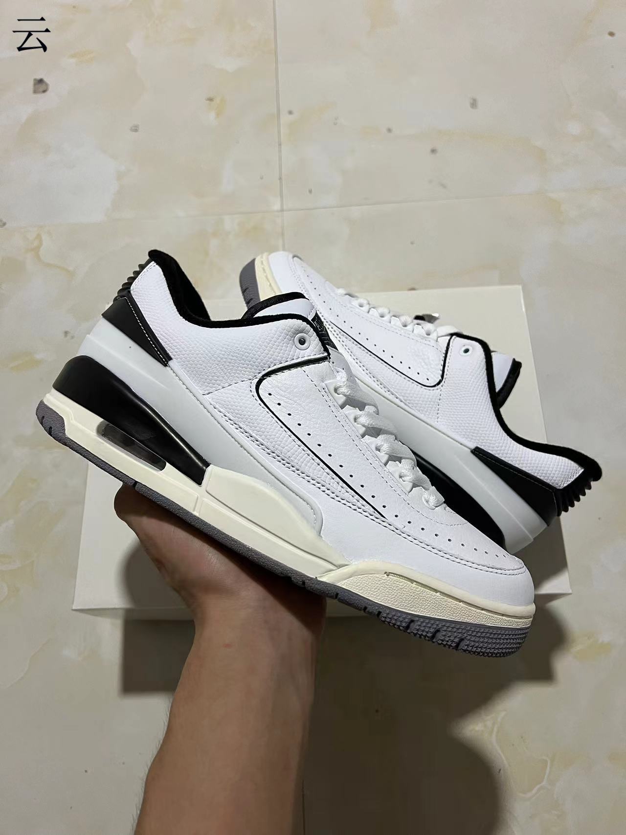 Air Jordan 2/3