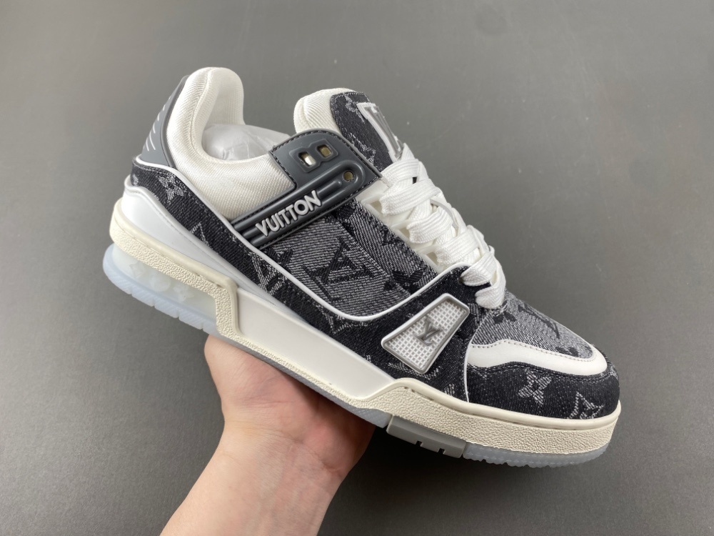 Louis Vuitton LV trainer