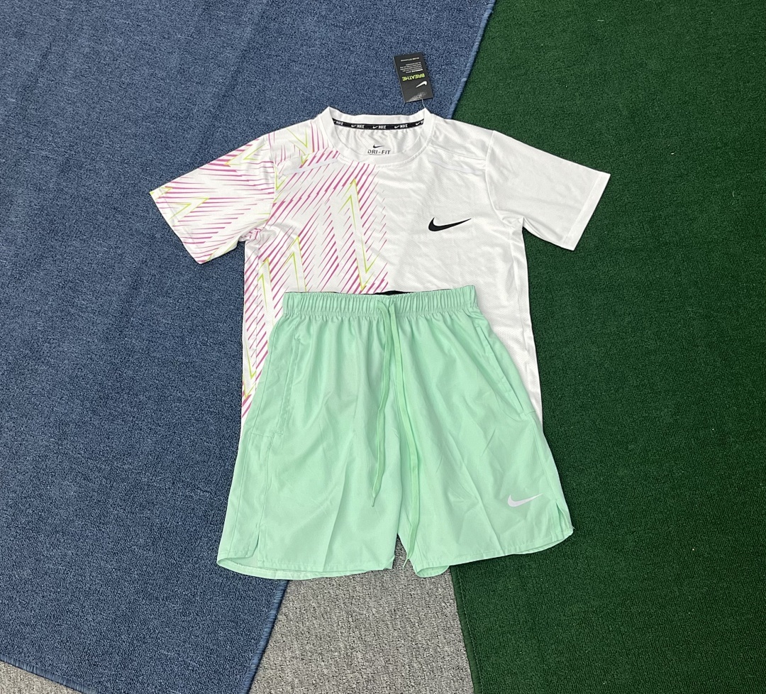 Woven Track Shorts V177