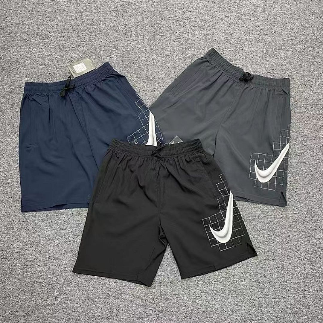 Woven Track Shorts V190