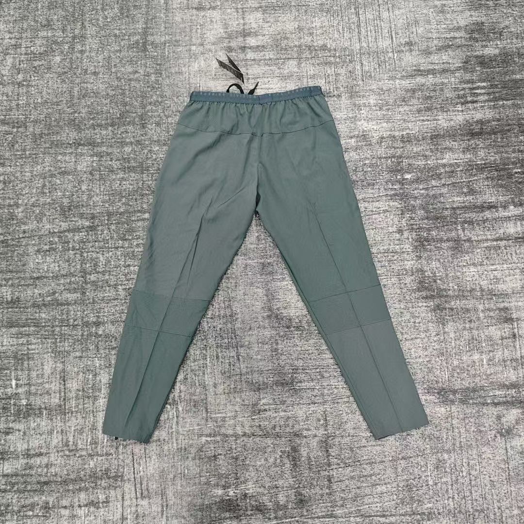 Woven Track Shorts V198