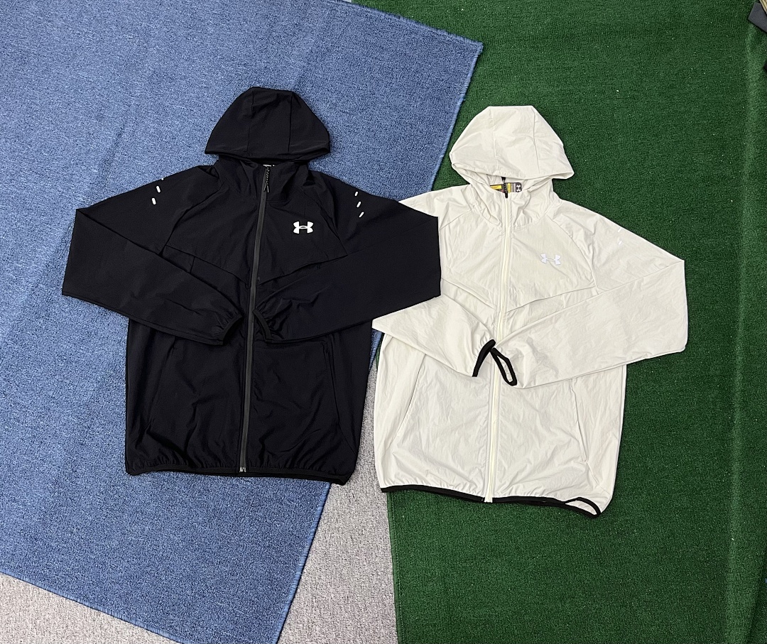 Woven Track Shorts V212