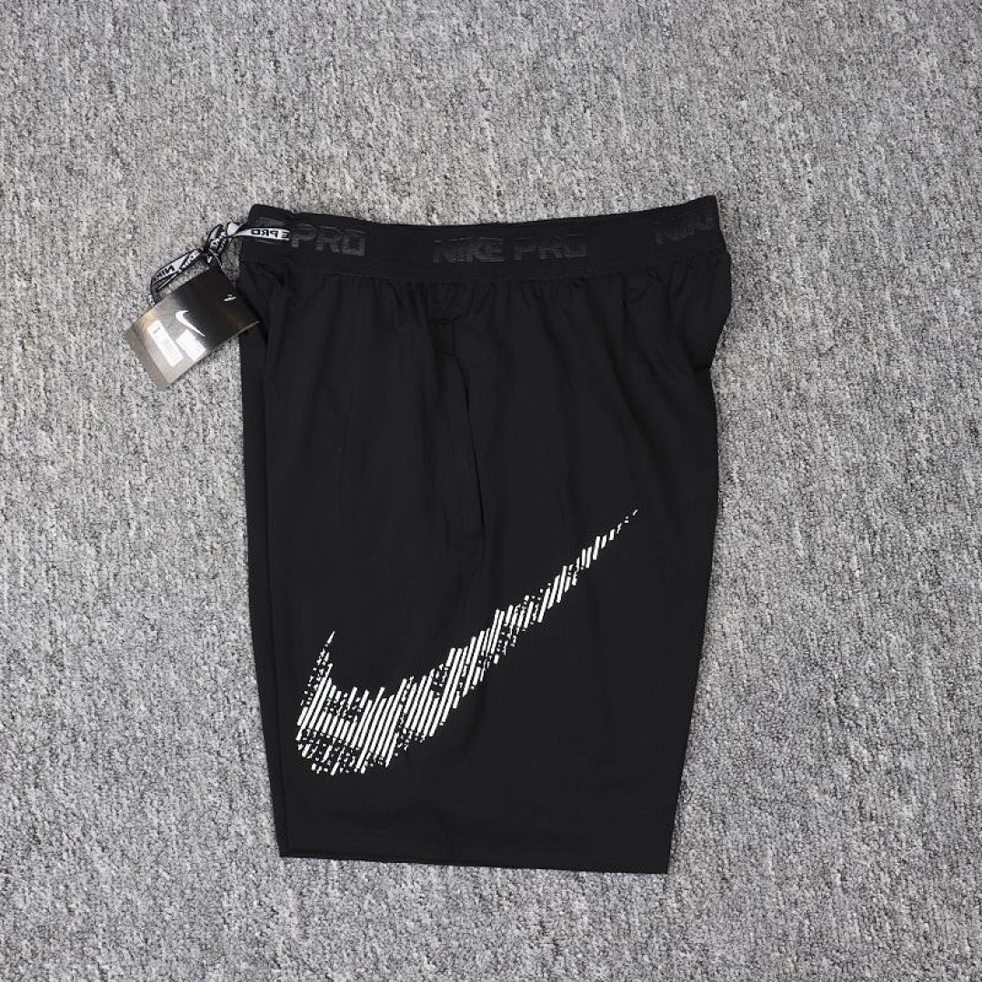 Sportswear Club Tee V223