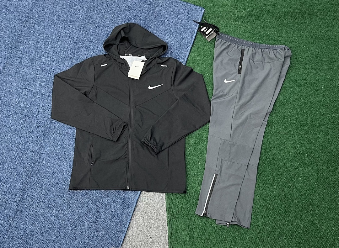 Woven Track Shorts V224