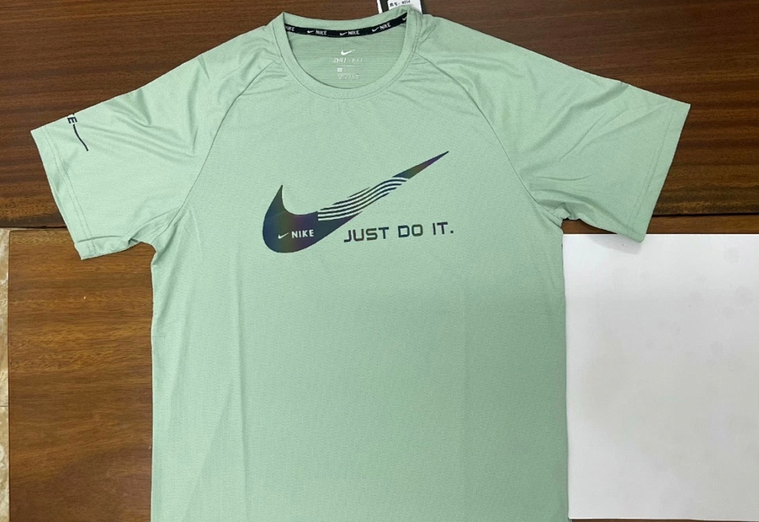 Essential Sport Tee V230