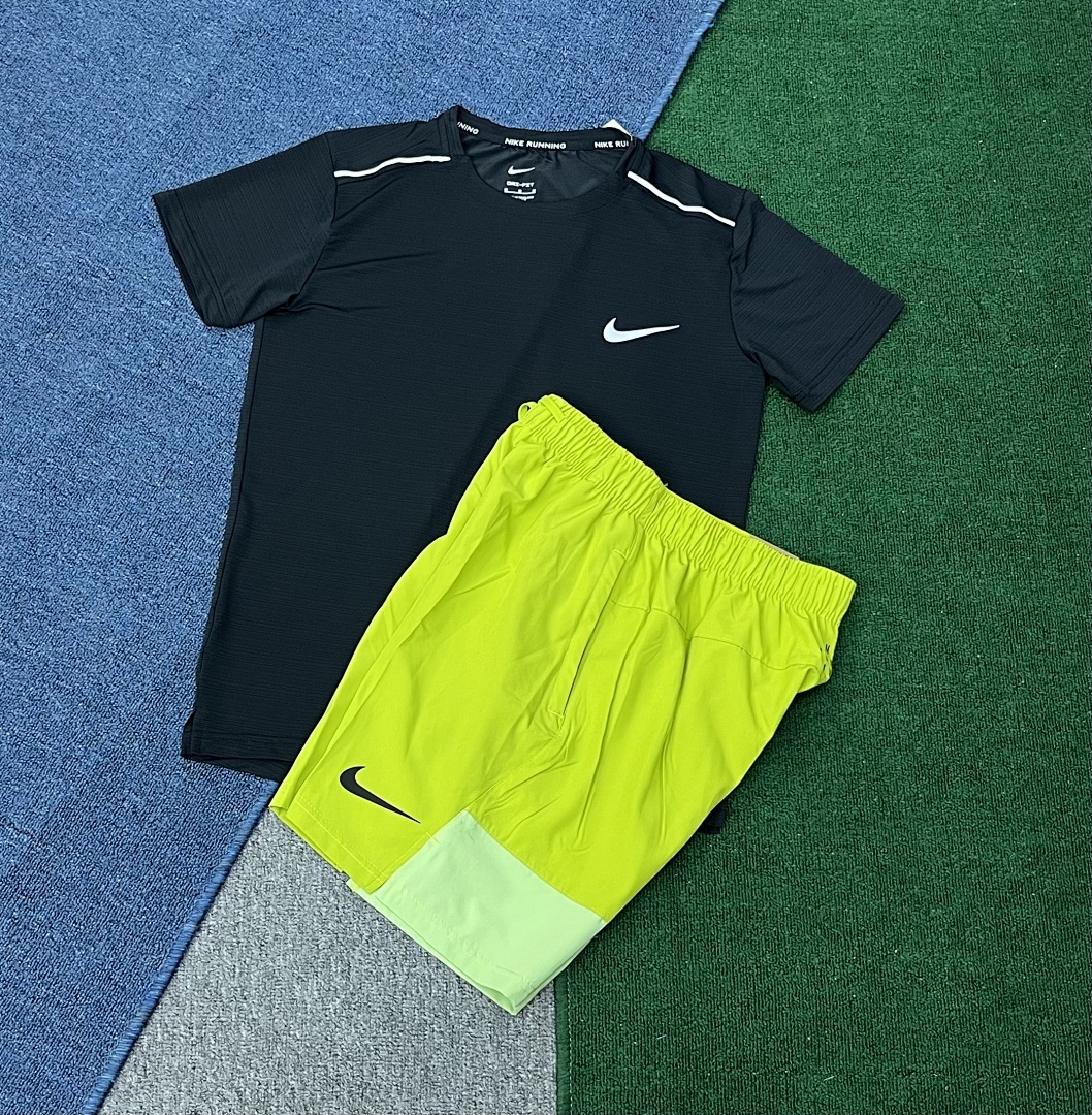 Woven Track Shorts V232