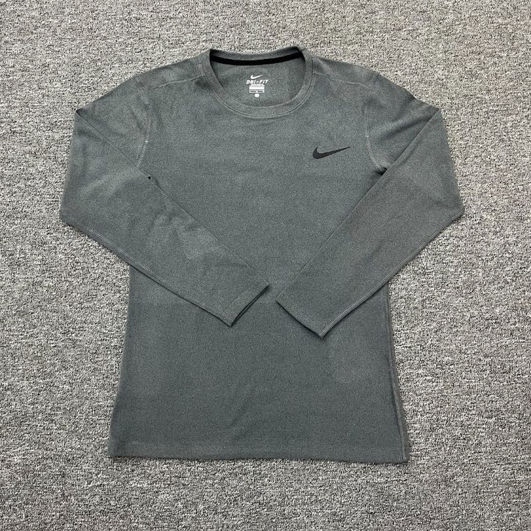 Activewear Graphic Tee V245