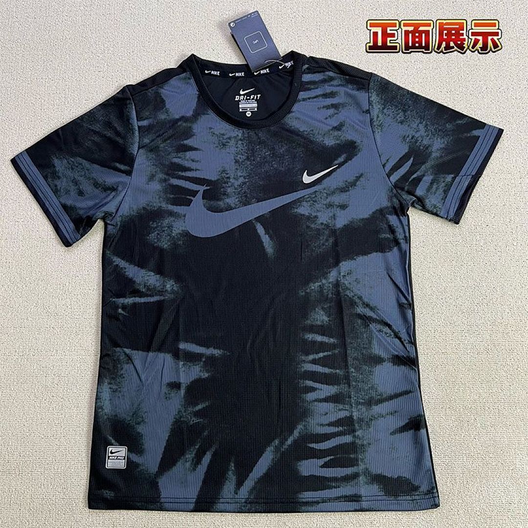 Sportswear Club Tee V246