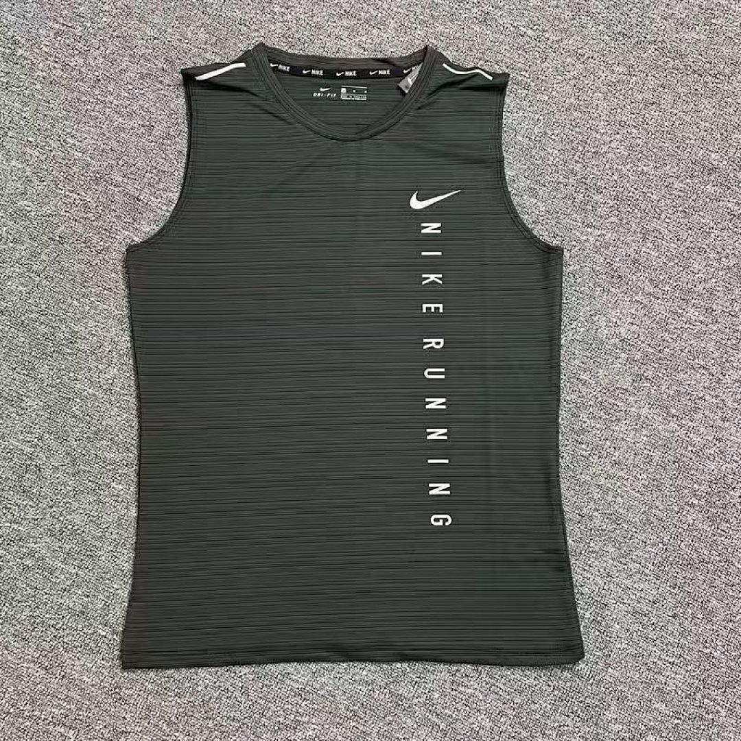Activewear Graphic Tee V248