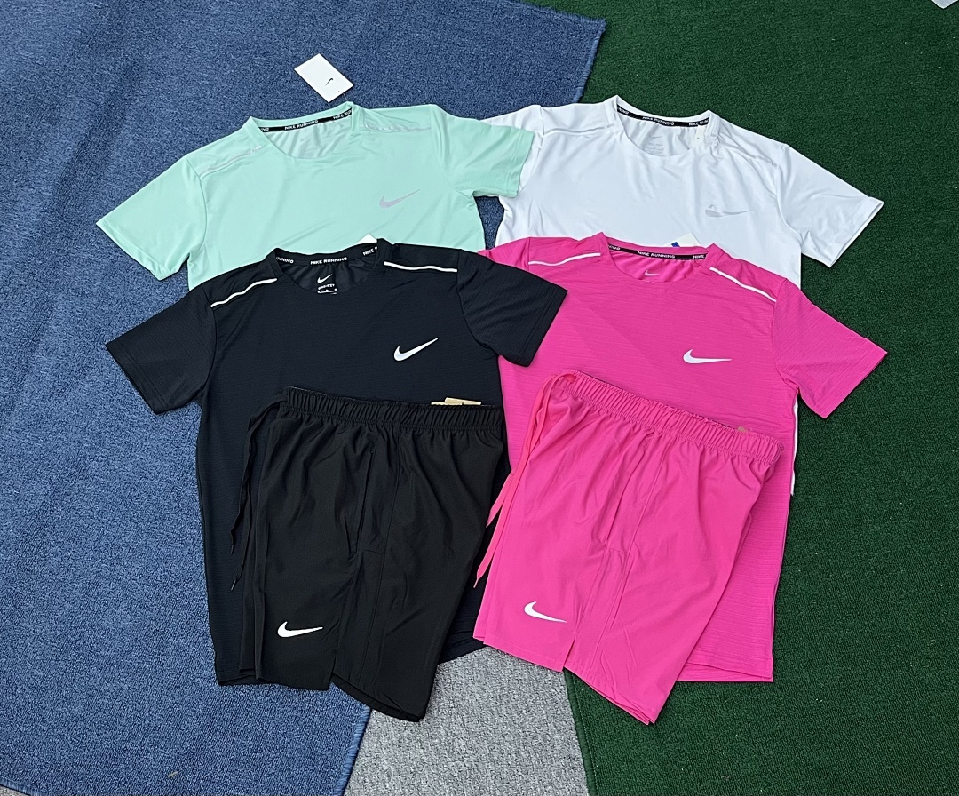 Woven Track Shorts V255