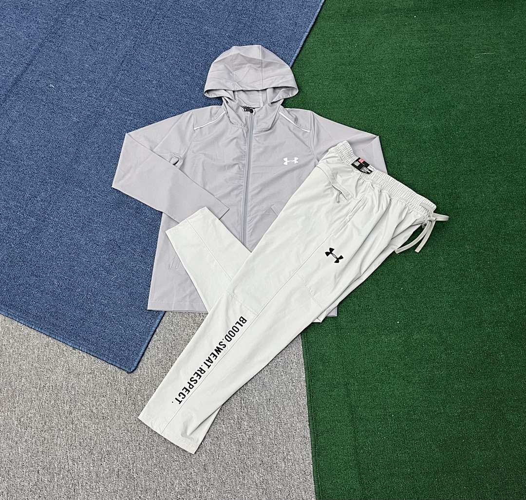 Woven Track Shorts V265
