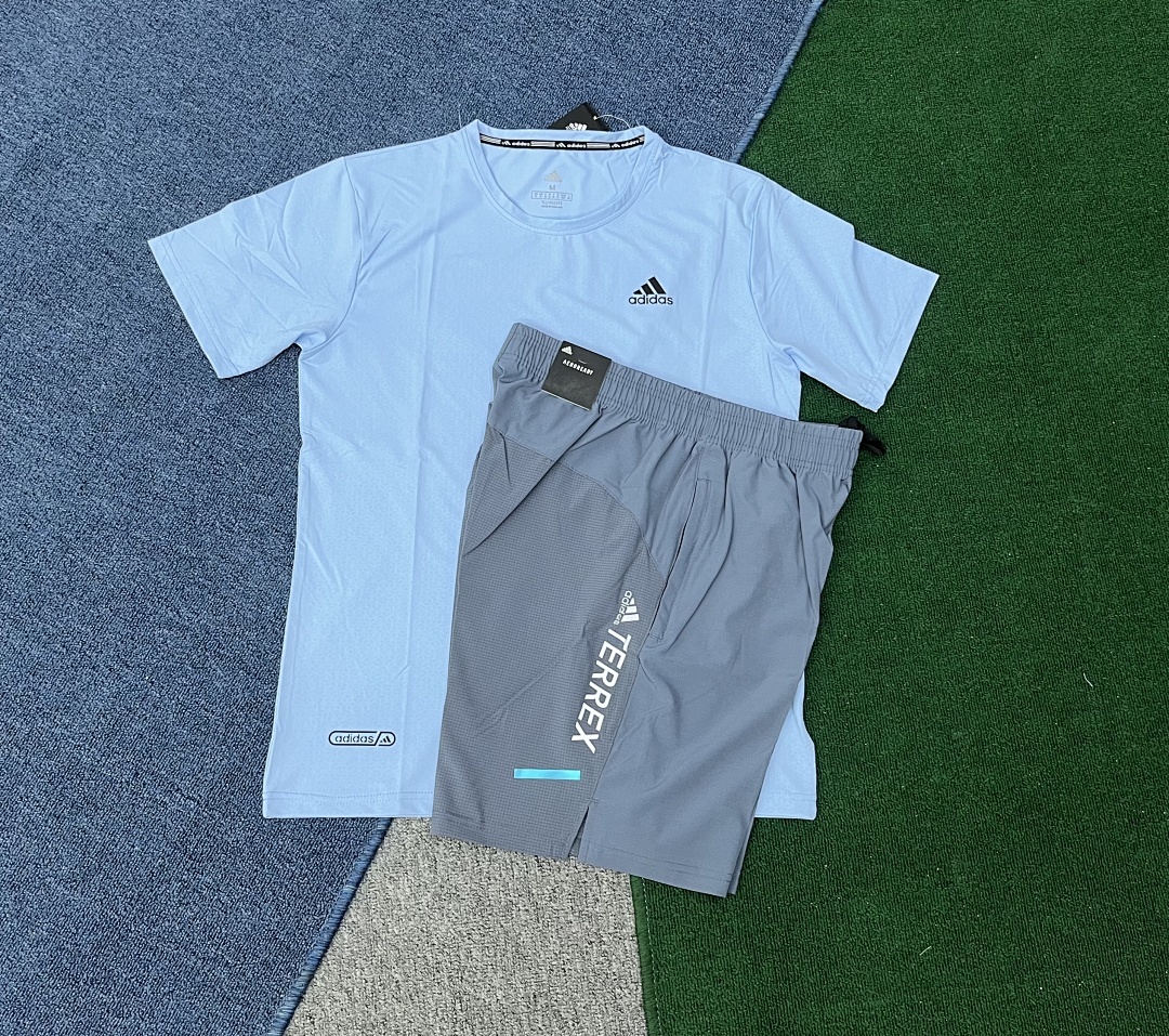 Sportswear Club Tee V270