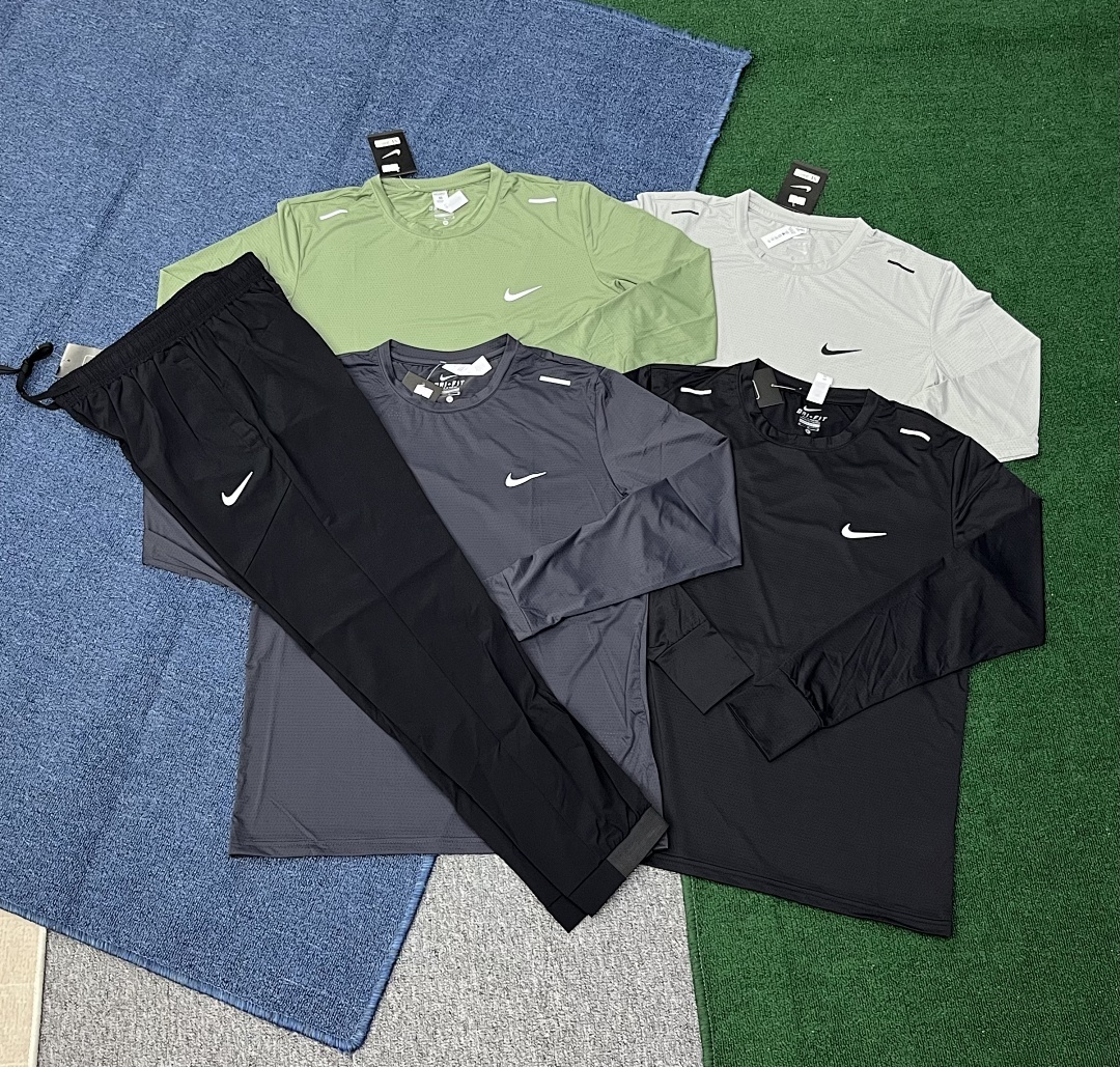 Woven Track Shorts V271