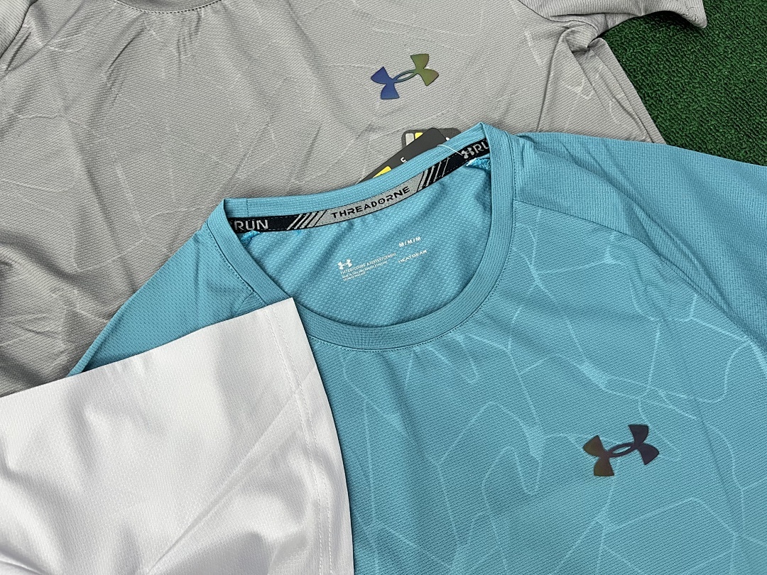 Sportswear Club Tee V281