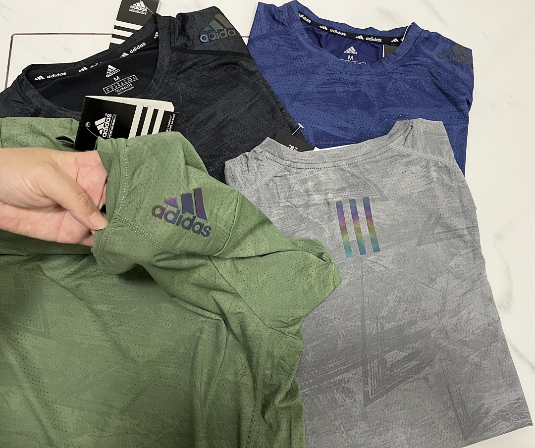 Essential Sport Tee V281