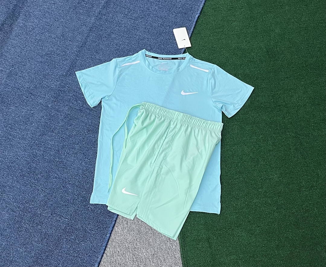 Woven Track Shorts V281