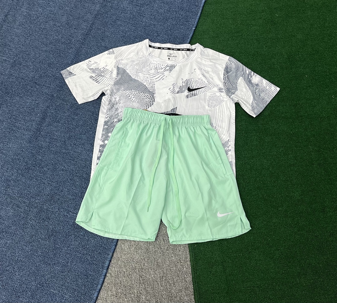 Performance Dri-Fit Tee V284