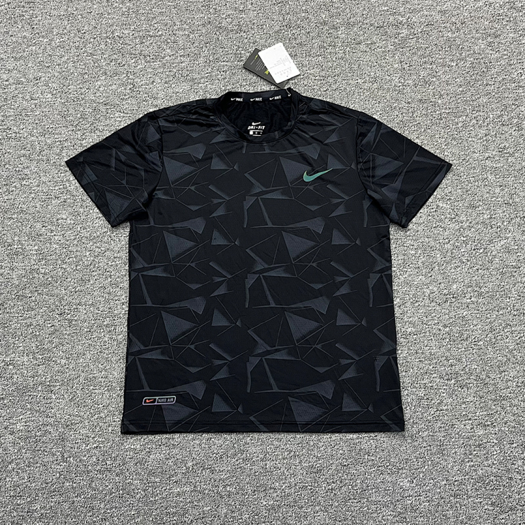 Sportswear Club Tee V292