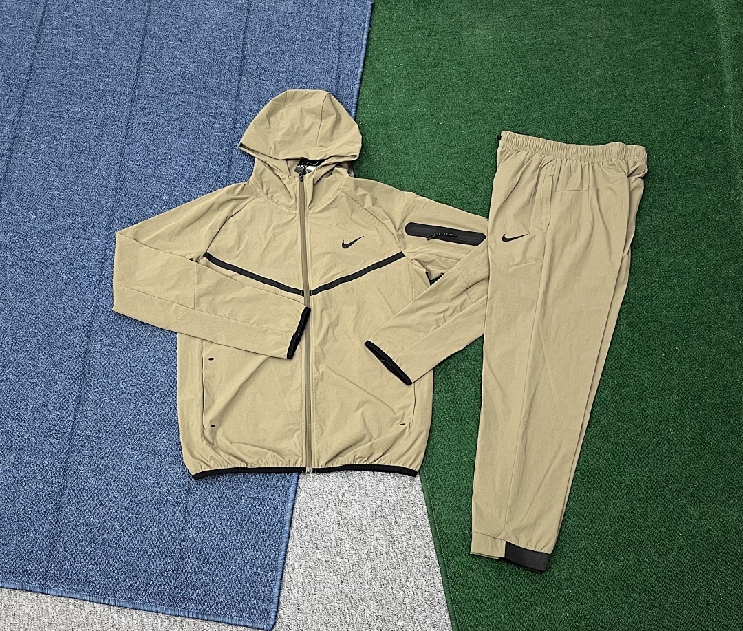 Performance Joggers V306