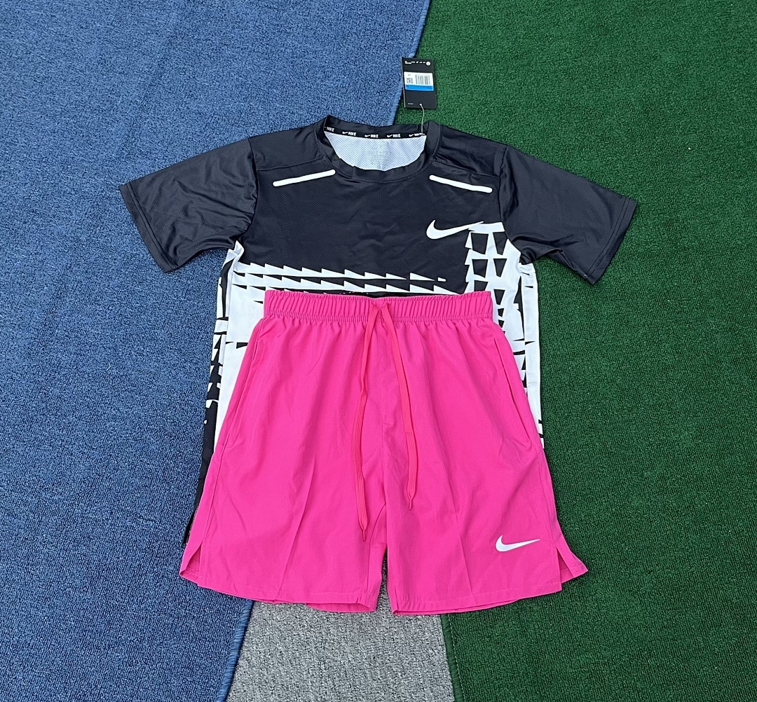 Woven Track Shorts V309