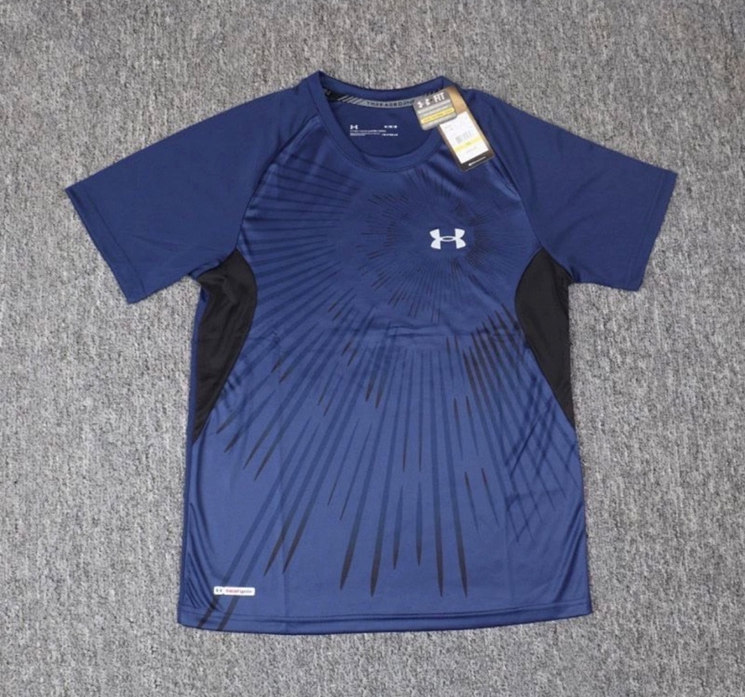 Sportswear Club Tee V310
