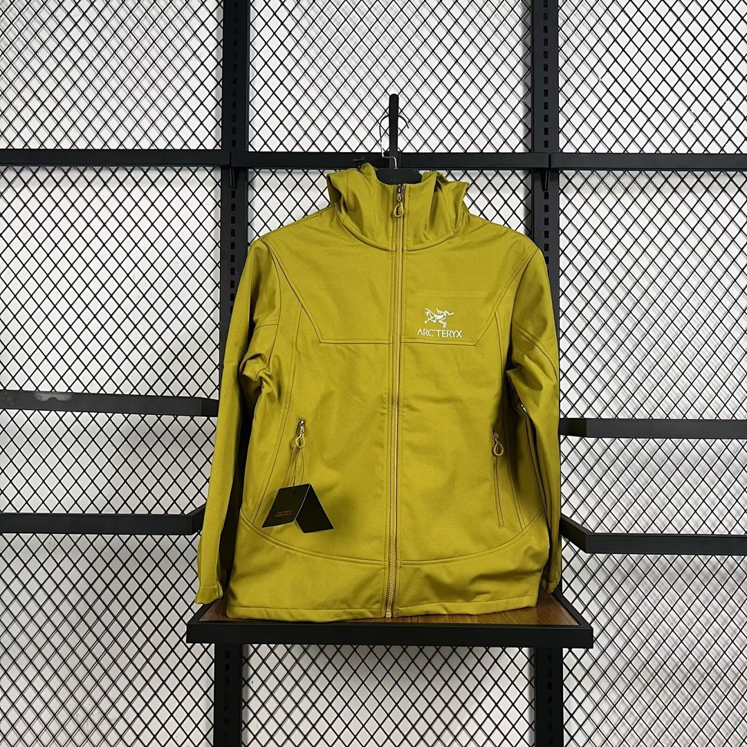 Essential Sport Tee V311