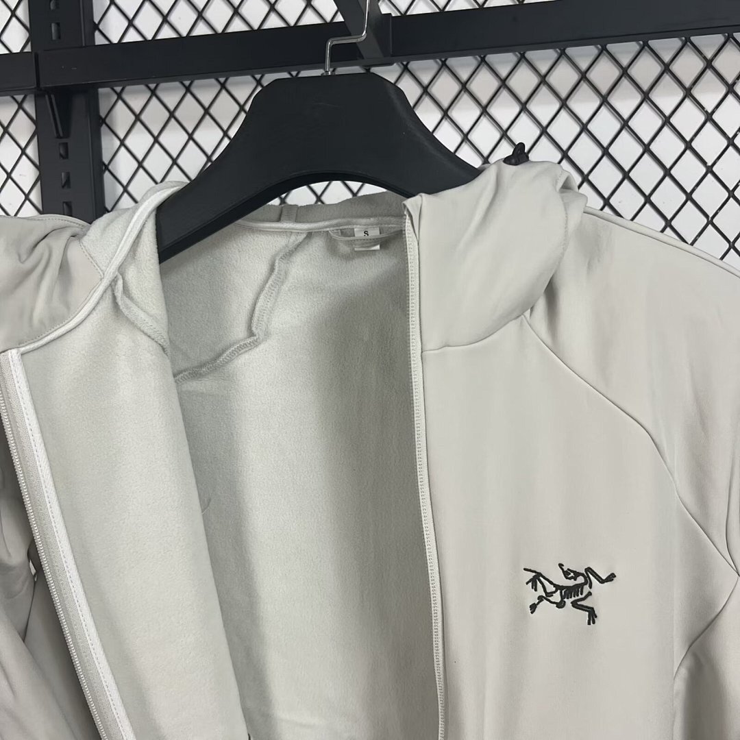 Training Set Jersey V314
