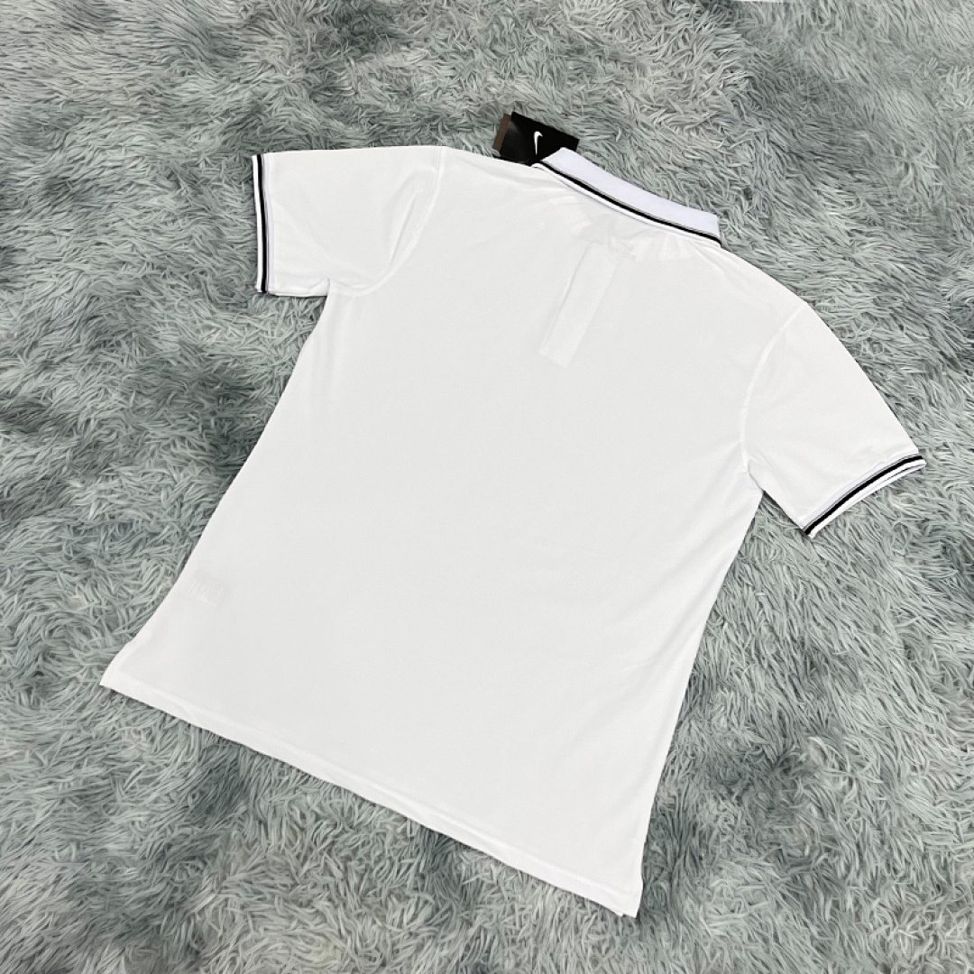 Sportswear Club Tee V327