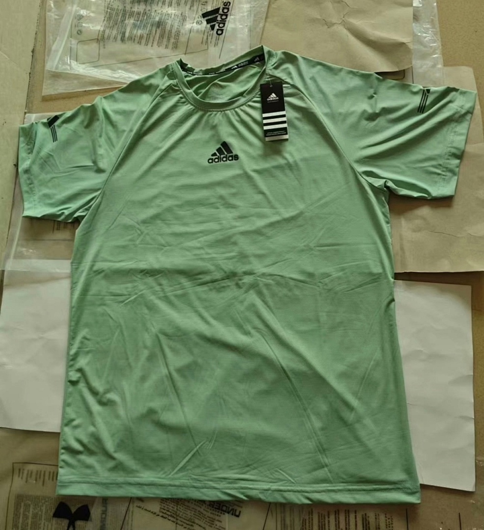 Sportswear Club Tee V328